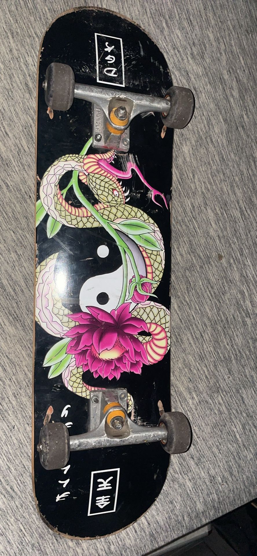 DGK Skateboard Full At Up Size 8