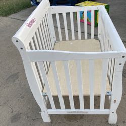 Baby Crib 
