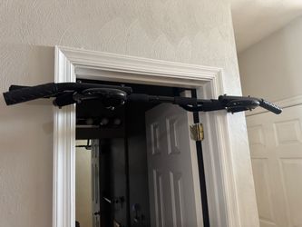 Pull up bar