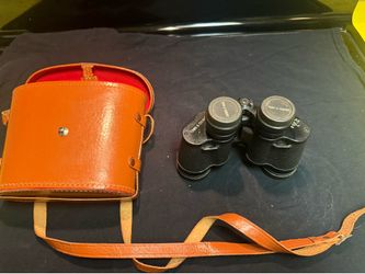 Vintage Town & Country 7 x 35 wide angle binoculars with leather case Vintage Town & Country 7 x 35 wide angle binoculars with leather case