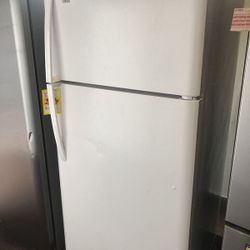 Frigidaire Top Freezer Appliance 1J8D