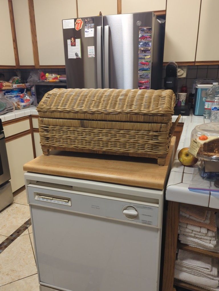 Wicker Trunk