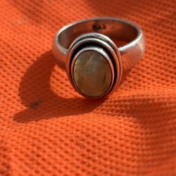 STERLING SILVER AND MOON STONE SIZE 6 1/2  RING
