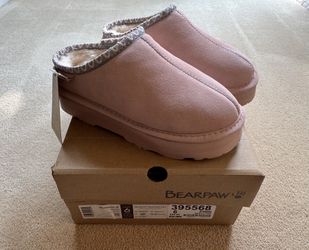 Women’s Bearpaw Martis Slipper size 6 color Peach Skin NEW!