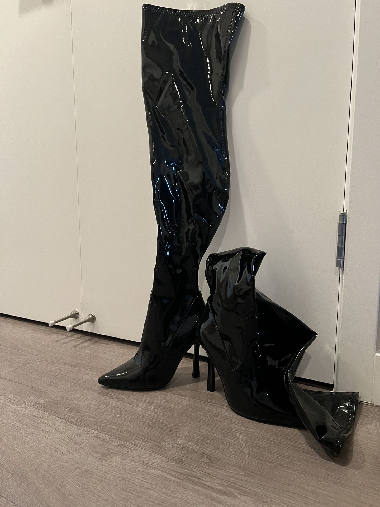 Black Boots