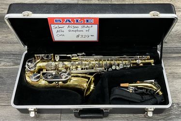 Selmer AS300 Student Alto Saxophone W/ Case