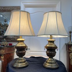 Pair of Magnificent Mid Century 1960s. Fredrick Cooper Oak & Brass Trophy Urn Lamps🌷