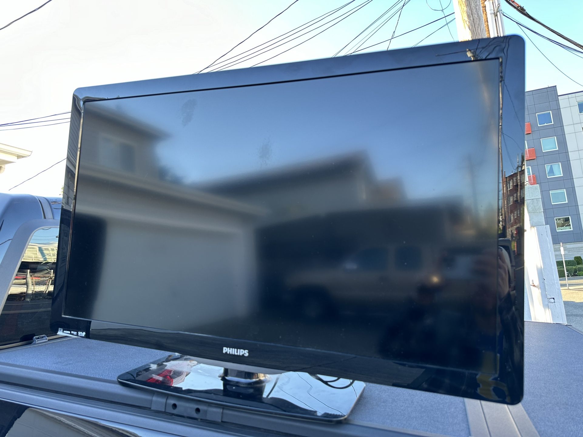 32” Inch Phillips Tv