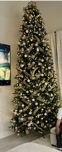 12ft Christmas tree- pre light 2 options -multicolor - regular