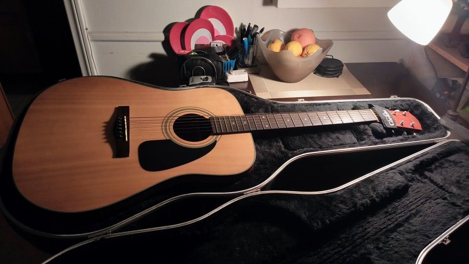 Fender Acoustic Guitar NICE! Hard Protective Case Included!