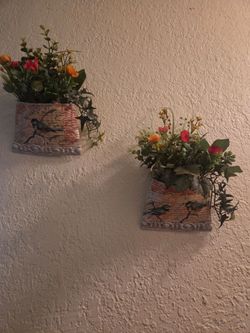 New Handmade Pretty decor. There are only 2. Excellent Condition