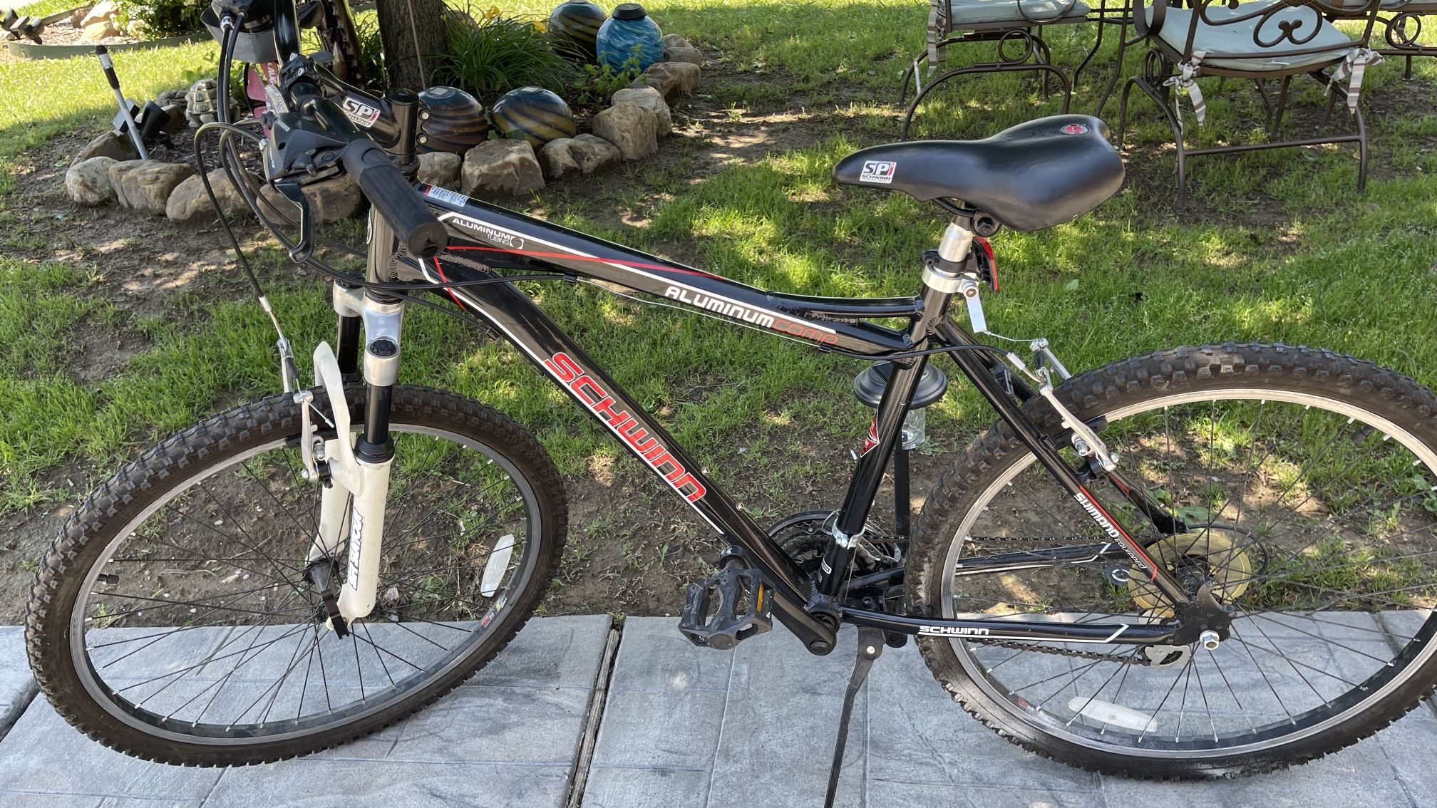 Schwinn 26” Aluminum Comp 7 speed mountain bike