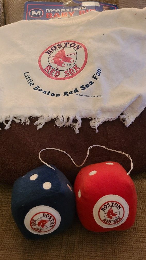 NEW Baseball Boston Red Sox Baby Bib + Car Rear View Mirror Dice