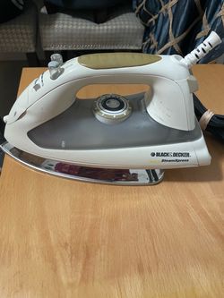 Black+Decker SteamXpress Steam Iron – 1400W