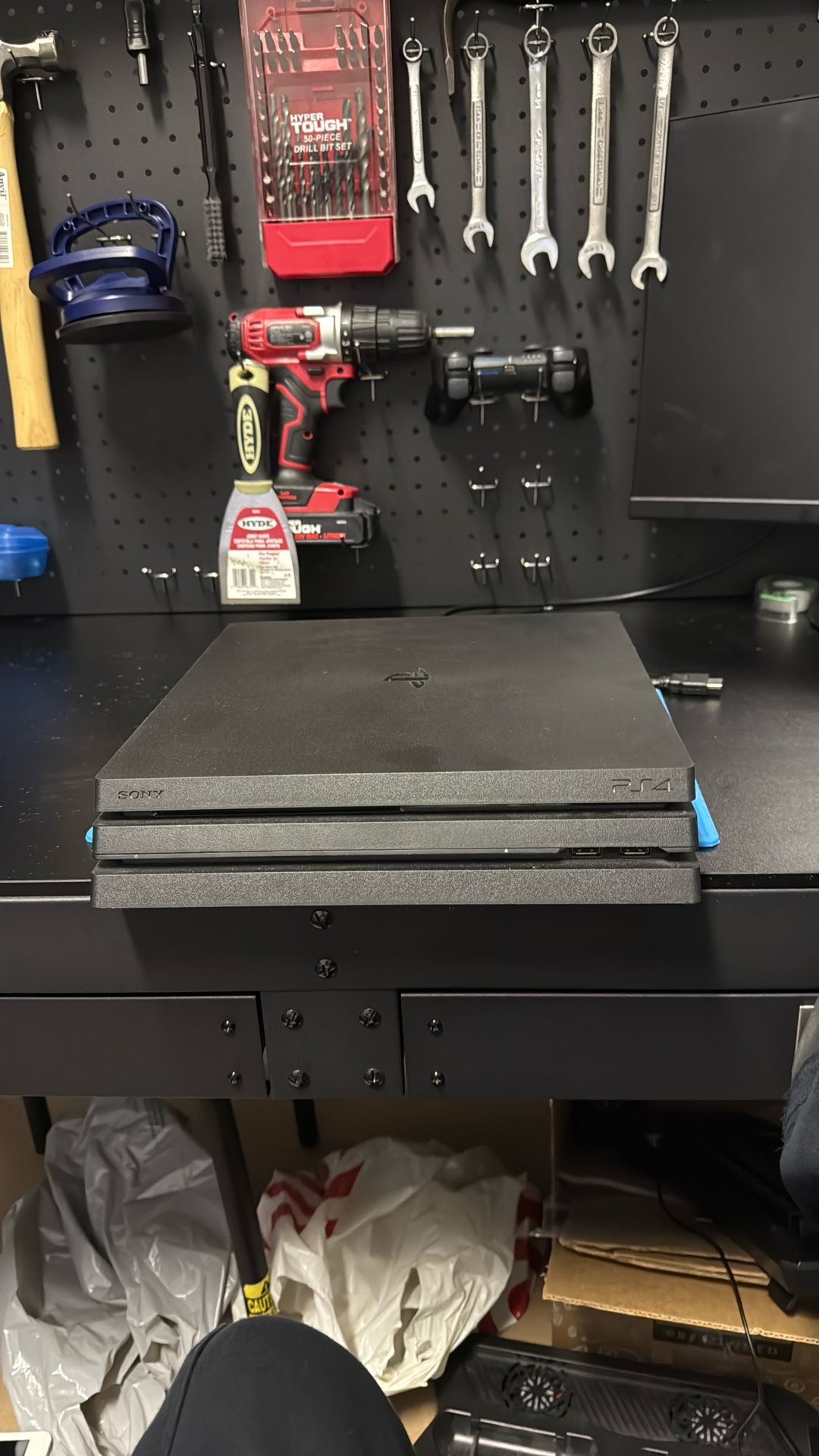 !Parts Only! PS4 Pro CUH-7015B (Read Description)