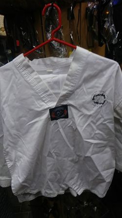 TAEKWONDO KARATE UNIFORM