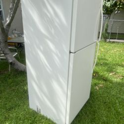 Whirlpool Fridge 30x65   3 Months Warranty Included 