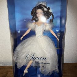 New Vintage 2001 Swan Ballerina Barbie