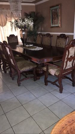 New dinner table set