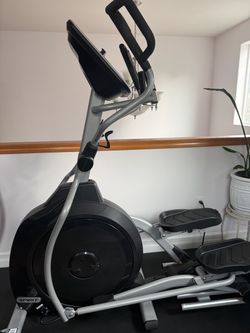 Spirit xe395sent elliptical trainer