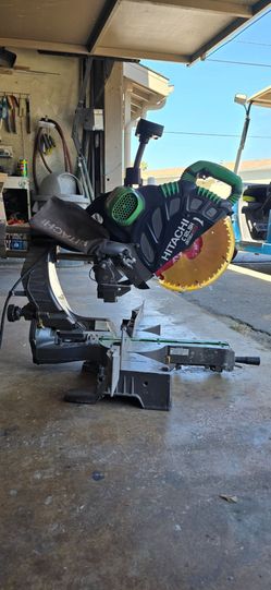 Hitachi C12LSH 12" Sliding Dual Compound Miter Saw
