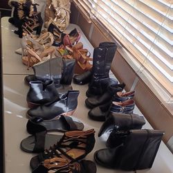 Shoes For Sale Please Read The Description 😊