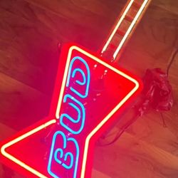 Antique Bud Neon Beer Sign – Bar Light Man Cave Decor