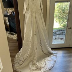 Beautiful Wedding Dress Size 22