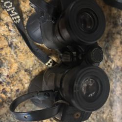 Binoculars 