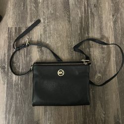 Michale Kors Shoulder Purse 