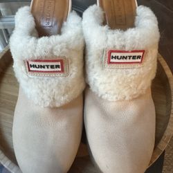 Hunter Leather Heels Womens Size 8. Beige Sheepskin