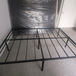Queen Size Metal Bed frame