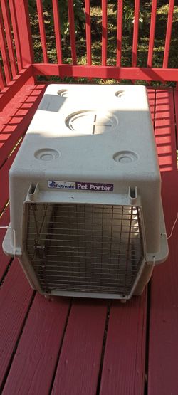 Dog/Cat kennel/ Carrier $15 each