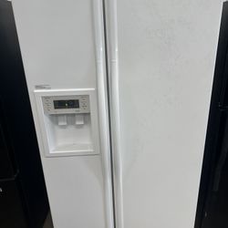 Samsung Side By Side Refrigerator W Ice & Water 