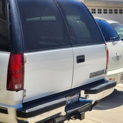 1999 Chevy Suburban