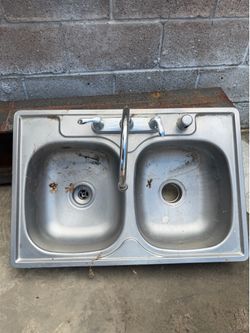 Stainless steel sink