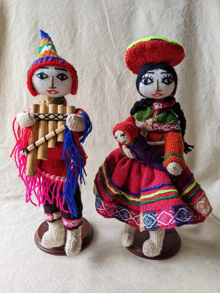 Handcrafted Peru Traditional Embroidered Costume Folk Art Dolls Woman & Man