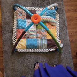 Infantino Twist and Fold Activity Gym, Vintage Boy