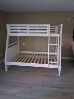 Bunkbeds set of (2)