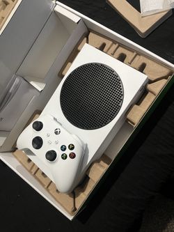 Xbox Series S - New Condition
