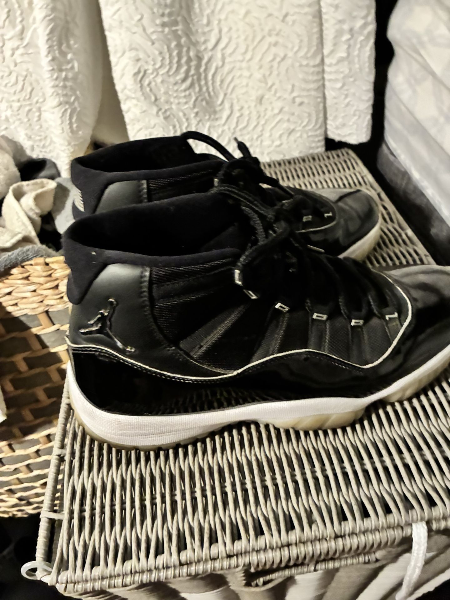 Jordan 11s