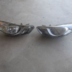 Hyundai Elantra Headlights Assembly 