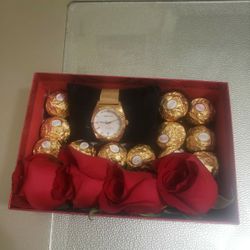 We have arrangements for that special person to be surprised on this day of love and friendship. Spanish is spoken