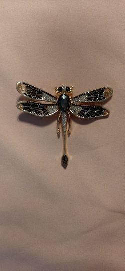 Large dragonfly brooch pin