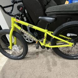 Fairdale Macaroni 20” Kids Beginner BMX Bike