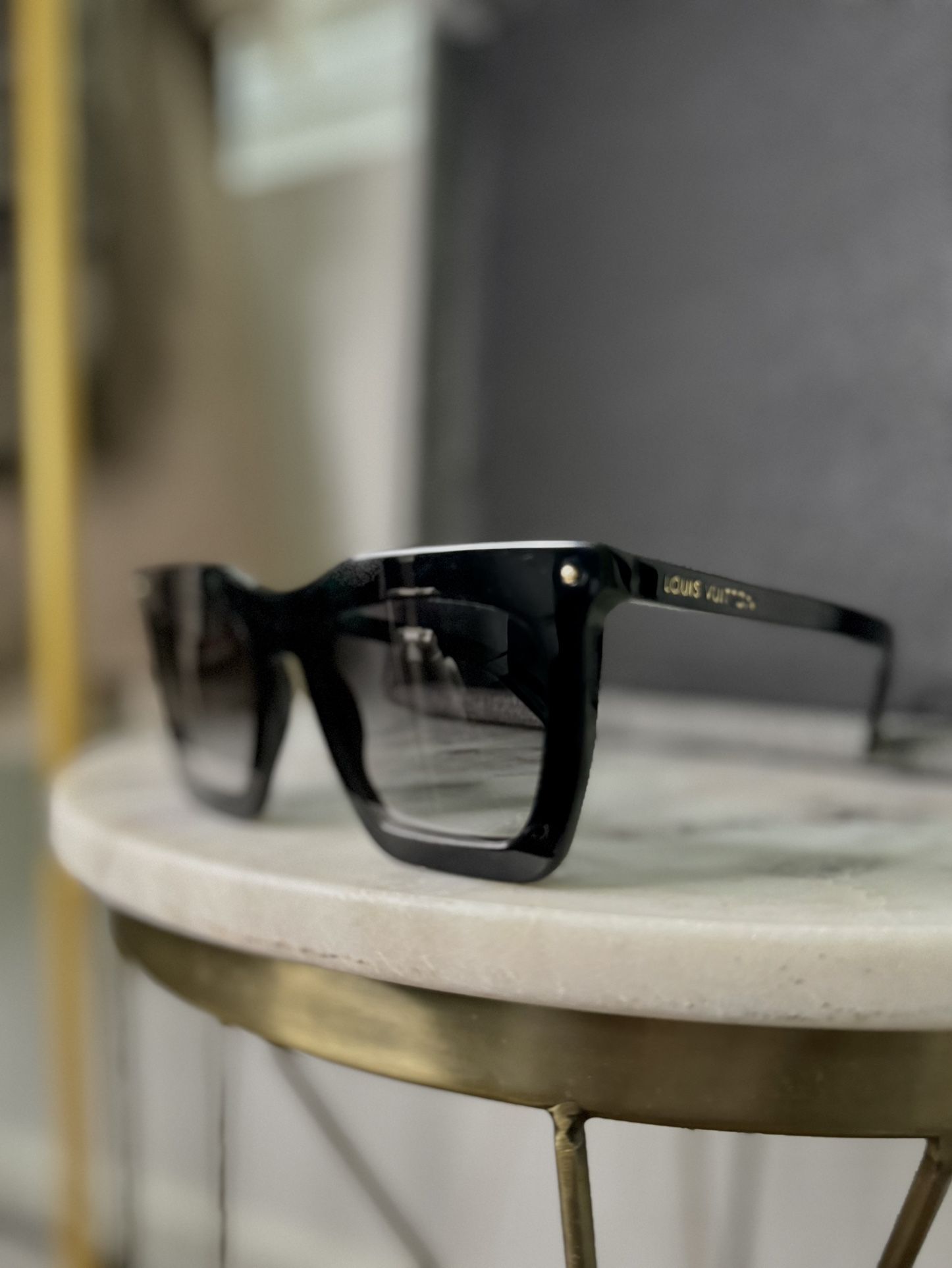 Louis Vuitton Sun Glasses
