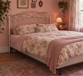 Queen Size Metal Bedframe and metal base