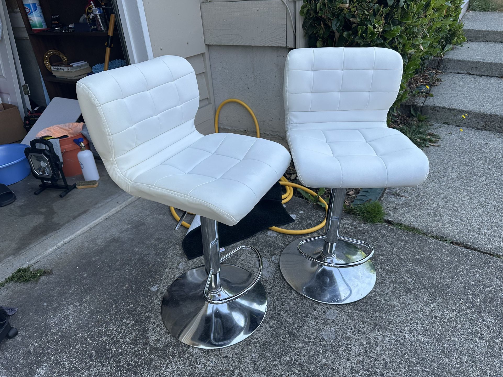 2-piece Bar Stools
