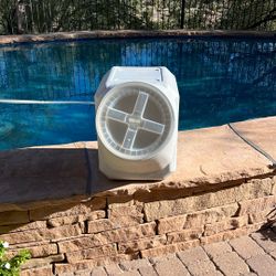 Gamma Vittles Vault Stackable Pet Food Storage Container, 60 Pounds