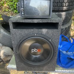 Touch screen car stereo & subwoofer 